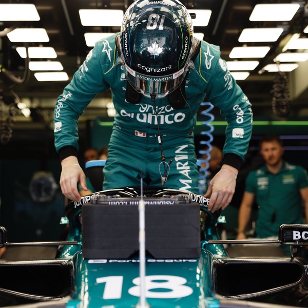ランス・ストロールの2023年F1ヘルメット Stilo(スティーロ)製ヘルメット
