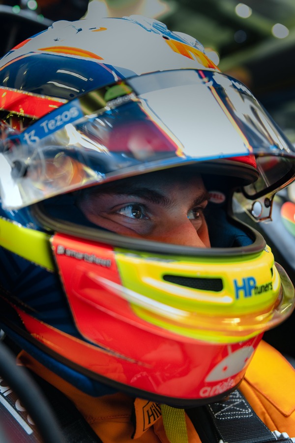 オスカー・ピアストリ 2023年F1ヘルメット（BELL製ヘルメット）