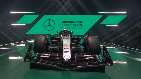 メルセデスの2025年F1マシンカラーリング