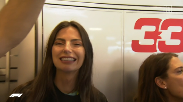 ケリー・ピケ(フェルスタッペンの彼女):2021年F1アブダビGP