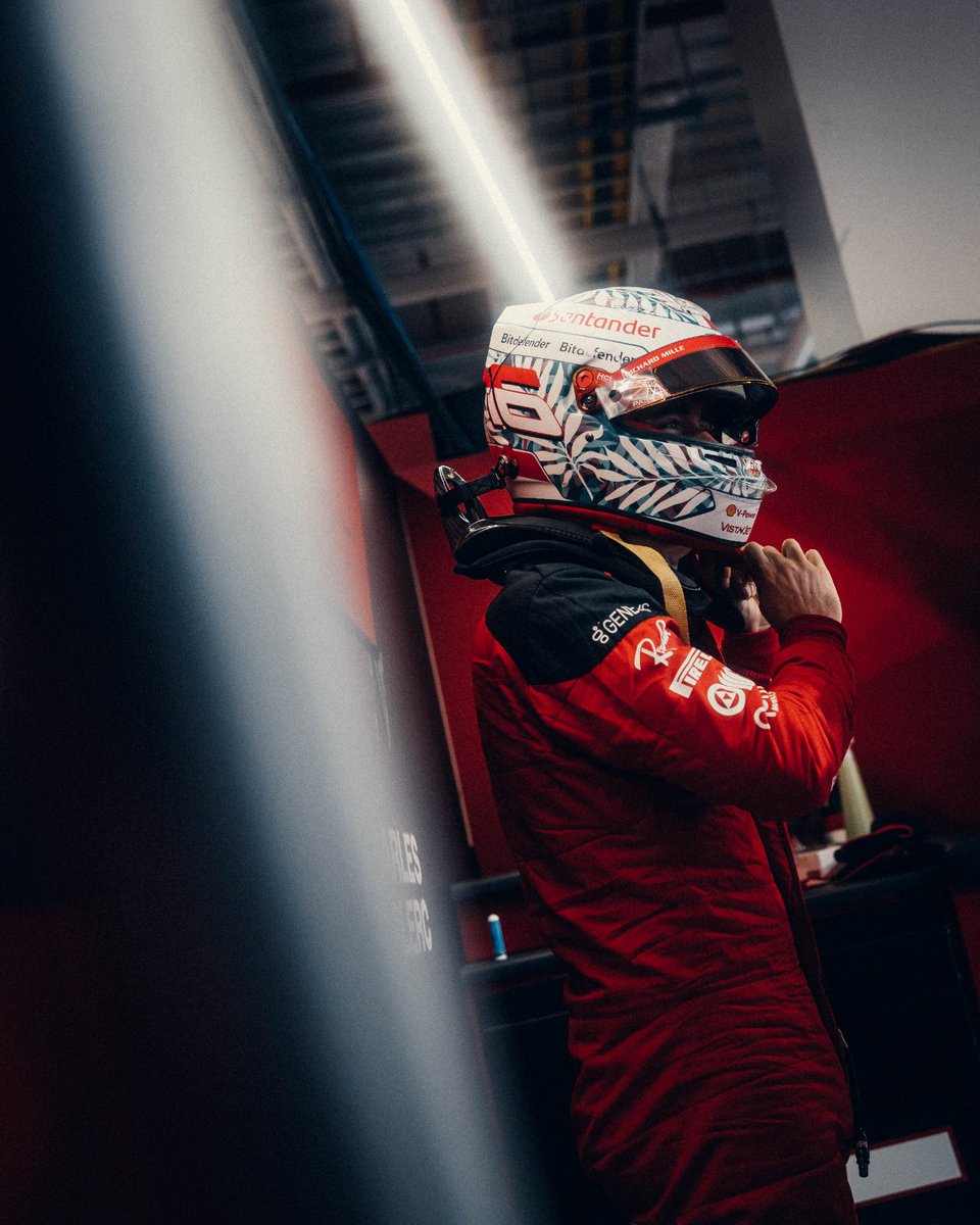 シャルル・ルクレール - マイアミ仕様のヘルメット:2023年F1 シャルル・ルクレール - マイアミ仕様のヘルメット:2023年F1