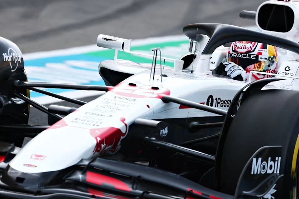 F1 1/2ヘルメット ルイス・ハミルトン 2020年モデル