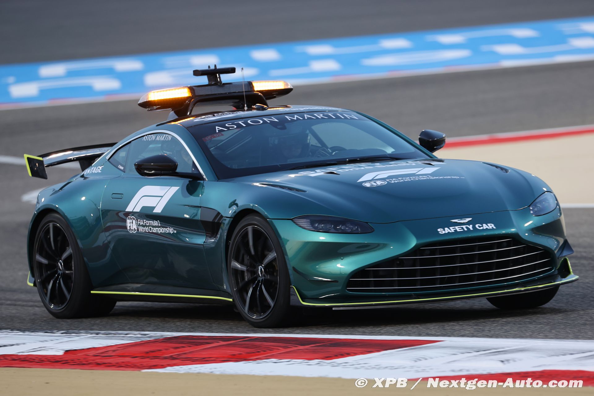 F1通信jpアストンマーティンAMR21 走行写真:F1バーレーンGP