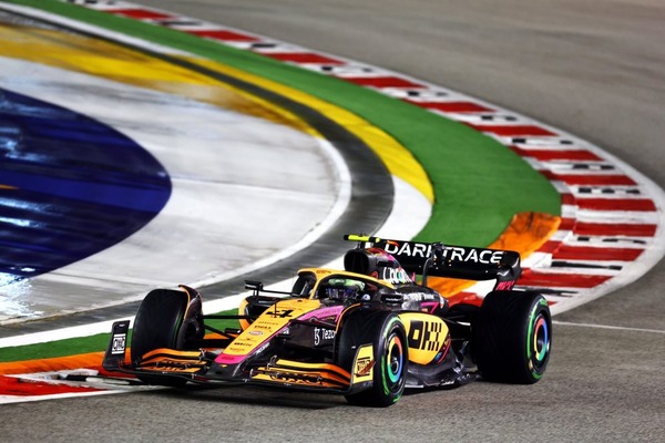 マクラーレンは、コーナーでのフロントとリアのバランスの操作範囲を広げることを追求してきた：2022年F1シンガポールGP