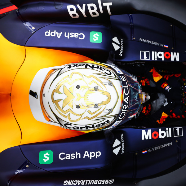 マックス・フェルスタッペンの2022年F1ヘルメット