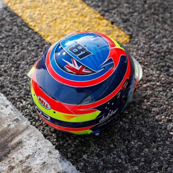 オスカー・ピアストリ 2023年F1ヘルメット（BELL製ヘルメット）