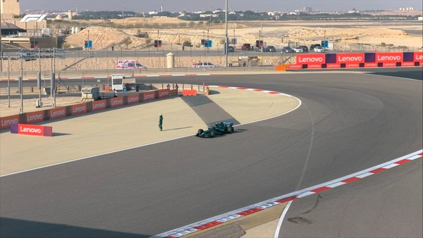 アロンソ、コース上でストップ、赤旗、クレーン車でコース外に：2026年F1プレシーズンテスト2 - 2月19日