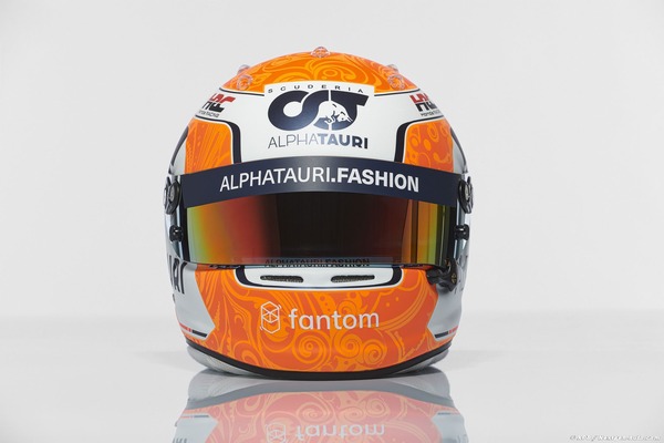 角田裕毅 2022年F1ヘルメット