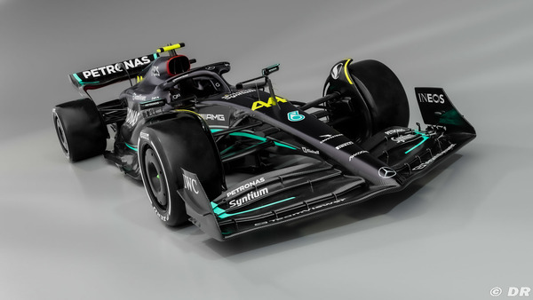 メルセデスW14