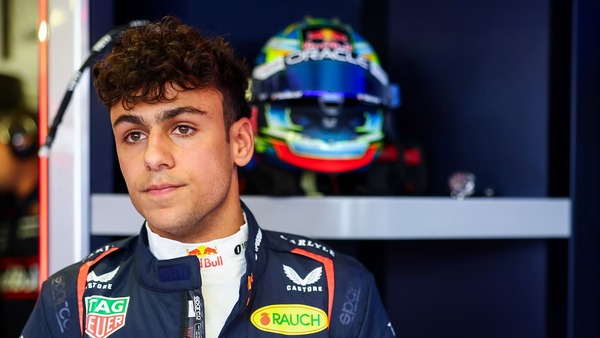 アービッド・リンドブラッドは、メキシコシティGP週末のFP1でレッドブルのメキースに好印象を与えた