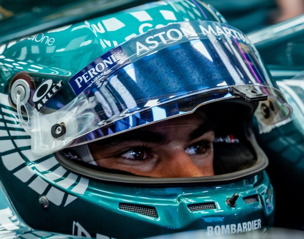 ランス・ストロール(アストンマーティン)2021年F1ヘルメット