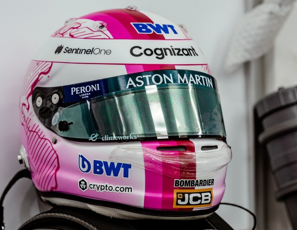 セバスチャン・ベッテル（アストンマーティン）2021年F1ヘルメット