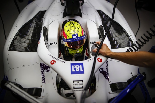 ミック・シューマッハ(ハース)2022年F1メキシコGP用のヘルメットデザイン