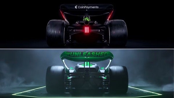 ザウバーC45（上）とザウバーC44の後部