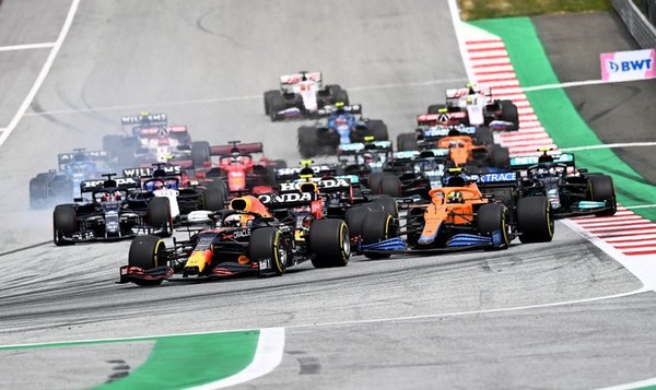 2021年F1オーストリアGPスタート
