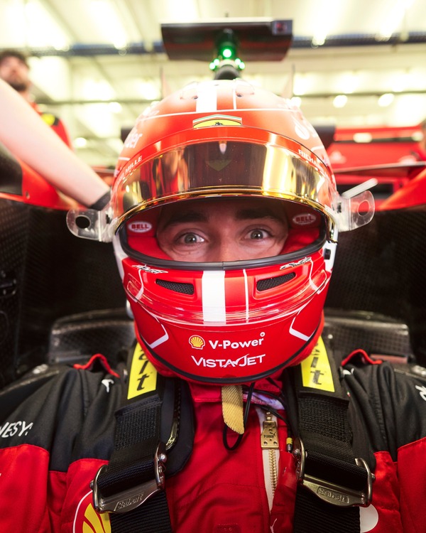 シャルル・ルクレール 2023年F1ヘルメット（BELL製ヘルメット）