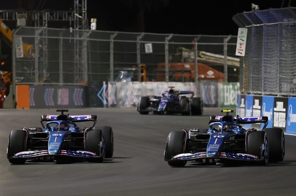 エステバン・オコン、ピエール・ガスリー(アルピーヌ):2023年F1ラスベガスGP