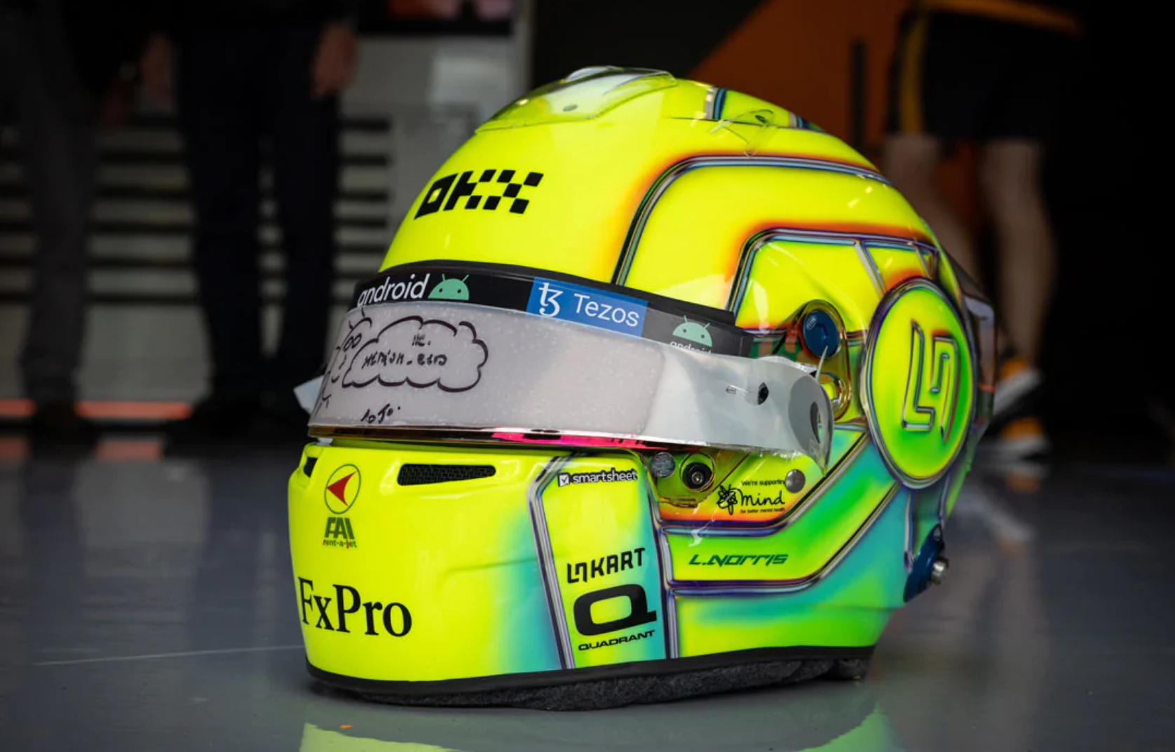 ランド・ノリス、イギリス仕様のヘルメット : F1通信jp