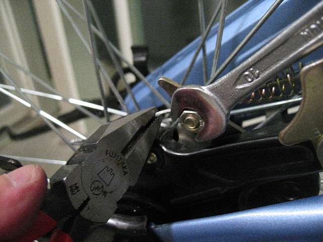 自転車のブレーキの鳴きを止める方法