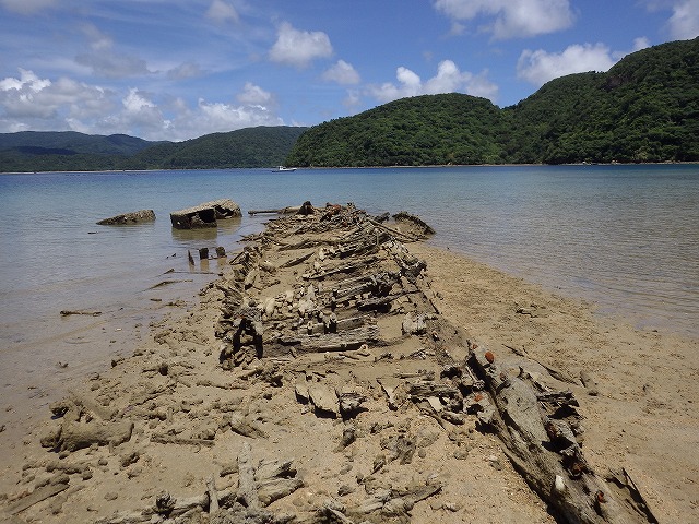 船浮特攻艇基地 西表島 At The Place その場所で