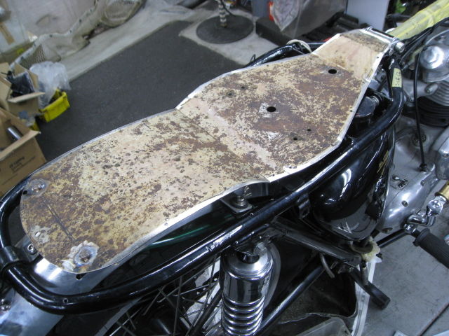 BATES TT SEAT取付完了! : 広島のカスタムバイク BATES TT SEAT取付完了! : 広島のカスタムバイク
