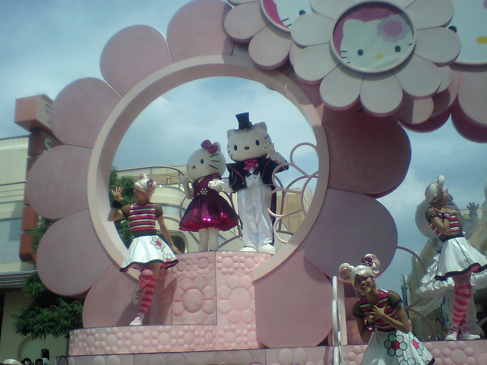 Usj便り ハッピー ハーモニー セレブレーション グリーティングパレード Ouchi De Disney