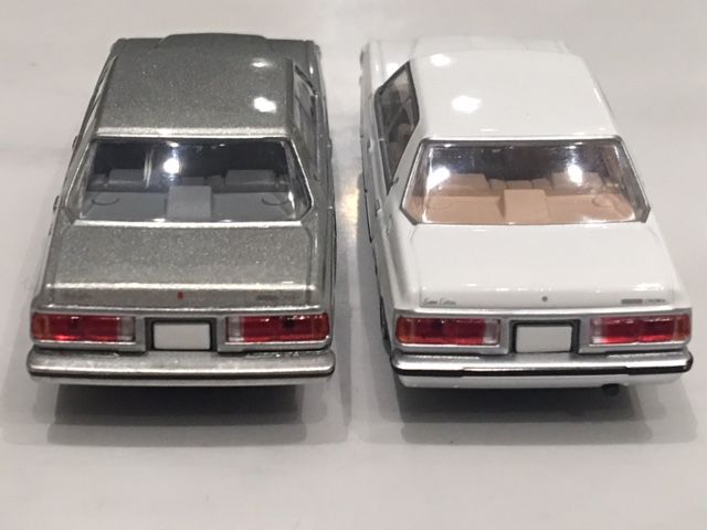 トミカ LV-N78b トヨタ クラウン 4ドア ハードトップ 2800 DOHC