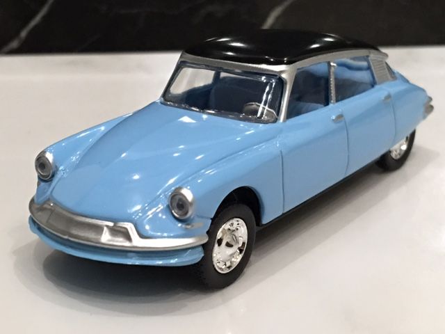 ミニカー ノレブ シトロエンDS19 バルーン 1959  1/12 ミニカー ノレブ シトロエンDS19 バルーン 1959 1/12 - メルカリ