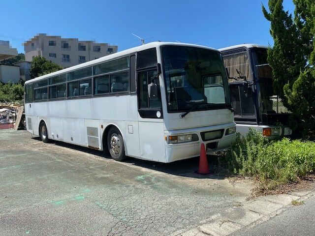 観光地に置かれていた観光バスの廃車体 Fairlady Z Fan