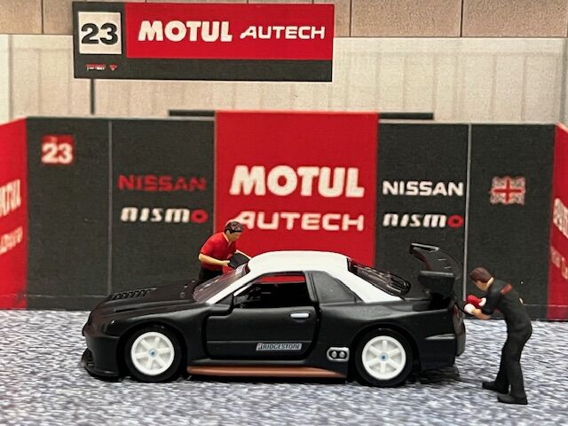箱が痛んでてもこの値段は買い！限定トミカプレミアムRacing