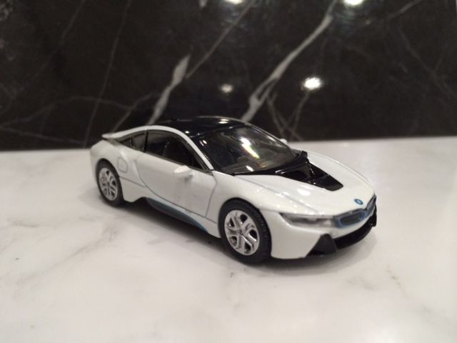 1/64 BMW特注 BMW i8 トイカー : FAIRLADY Z fan