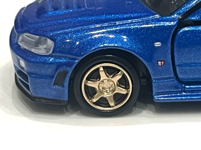 今月の新車 トミカプレミアム アンリミテッド 06 ワイルド