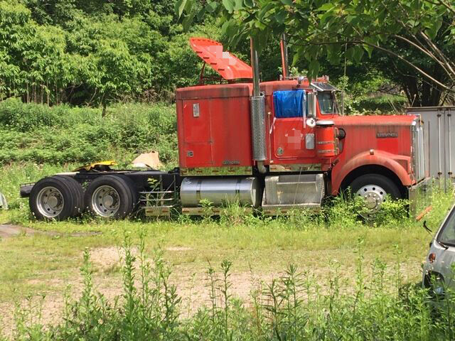 アメリカンなトラックも居ました！！ : FAIRLADY Z fan