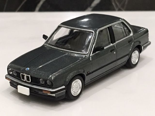 TLV-NEO LV-N93c BMW325i 4ドアセダン（グレー） : FAIRLADY Z fan