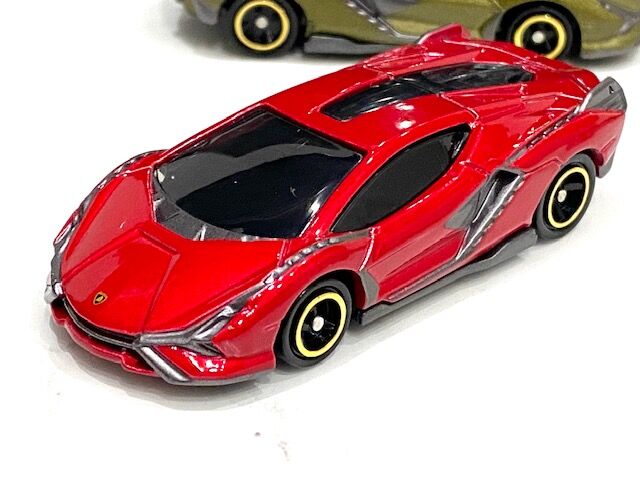 アンミカ 絶版 トミカ ランボルギーニシアンFKP37 89 初回特別仕様 未開封