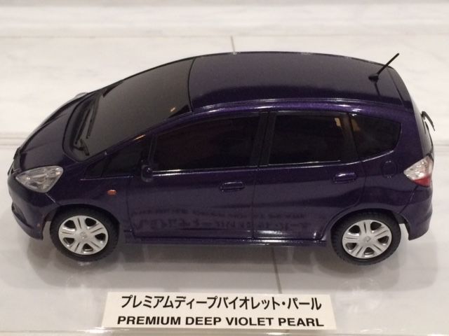 嬉しい一台 ホンダ フィット Rs カラーサンプル Fairlady Z Fan