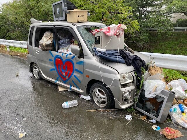 都筑区　BJ1  放置車　不動 悲惨な姿でずっと居てます。悲しき放置自動車 : FAIRLADY Z fan