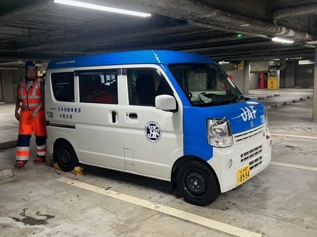 今月の新車～トミカ 76番 ダイハツ ハイゼット JAF ロード