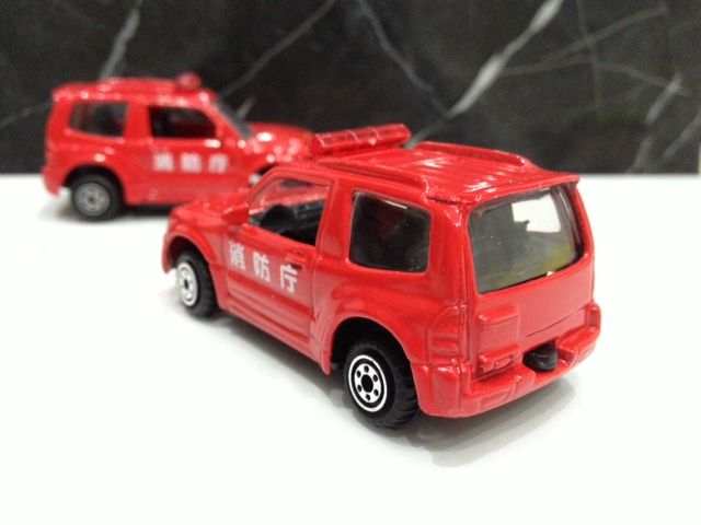 ゲーセンでゲット！Y.S.N 町ののりものダイキャストミニカー