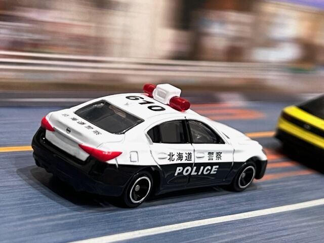 今月の新車～トミカ 33番 日産スカイラインパトロールカー