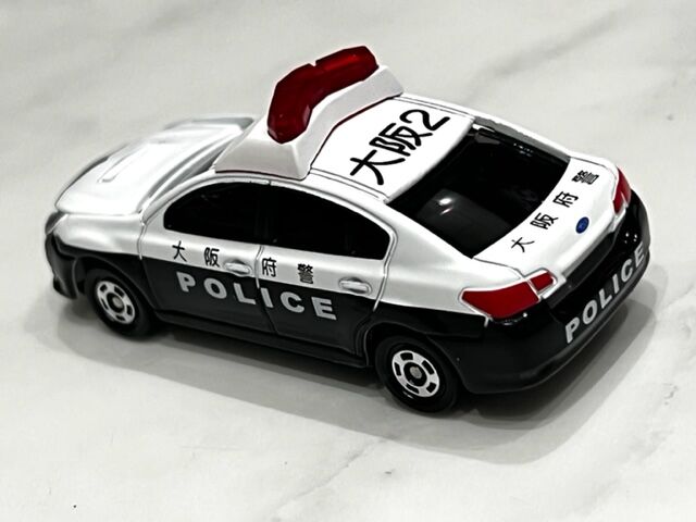 大阪府警察職員互助会特注トミカ スバル レガシィB4 パトロール