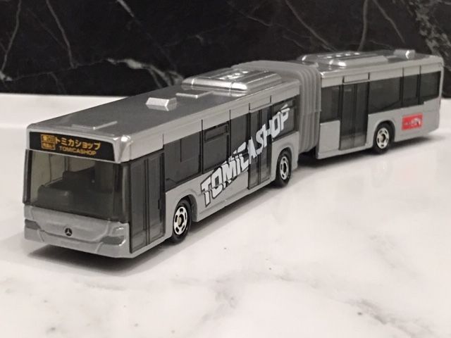 トミカショップアワード セレクション ポイント交換でゲット Fairlady Z Fan