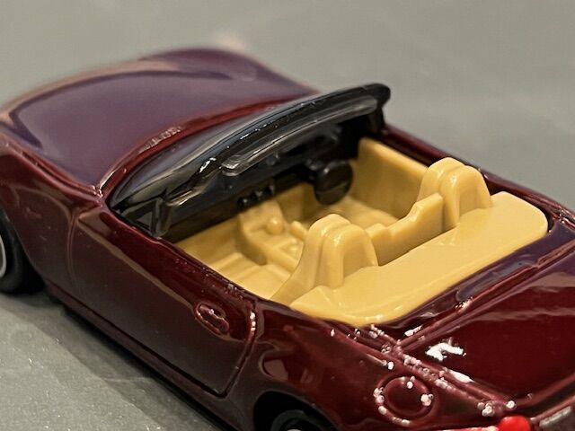 トイザらスオリジナル マツダロードスター35周年記念車デザインカラー