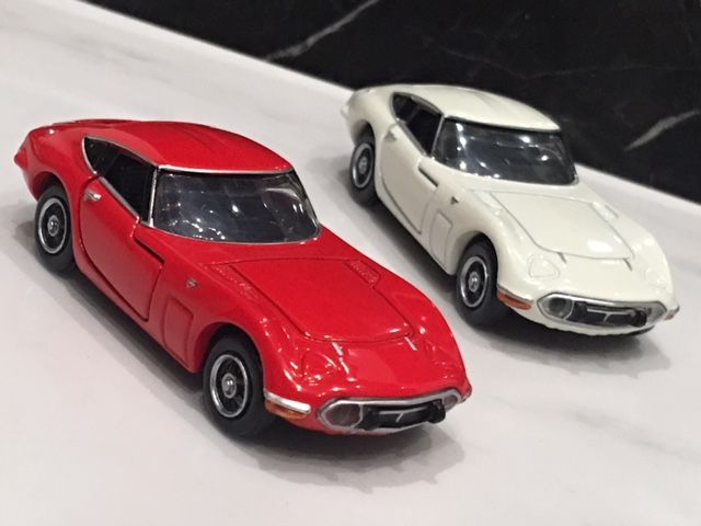 タカラトミーモール限定 トミカプレミアム トヨタ2000GT レッド