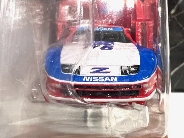 HotWheels PREMIUM CAR CULTURE TEAM TRANSPORT '94 NISSAN