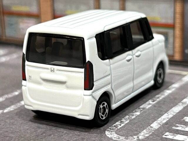 今月の新車~トミカ 114番 ホンダ N-BOX (CUSTOM) : FAIRLADY Z fan 今月の新車~トミカ 114番 ホンダ N-BOX (CUSTOM) : FAIRLADY Z fan