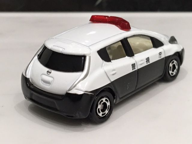 【値下】トミカ 日産パトロールカー　非売品　レア トミカ No.33 日産 スカイライン パトロールカー 箱 お一人さま3