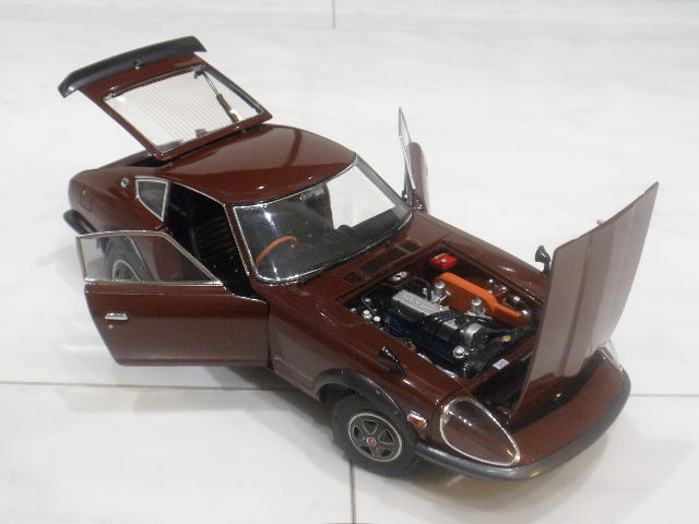 サプライズ～1/24 EBBRO 240ZG マルーン : FAIRLADY Z fan