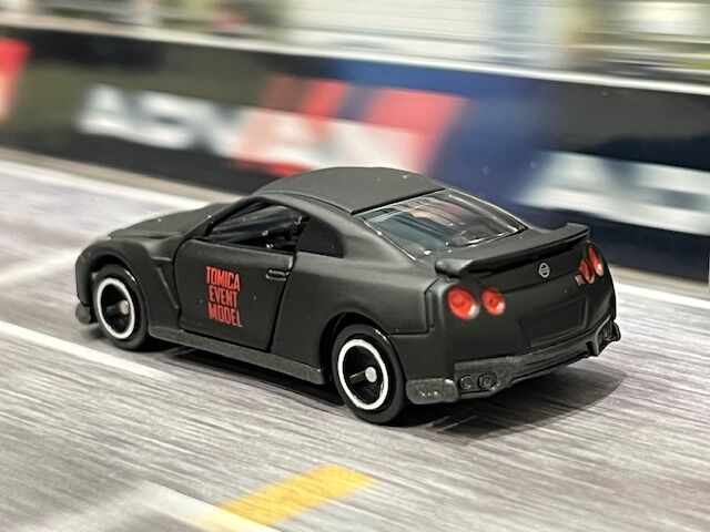 トミカイベントモデル No.8 日産GT-R : FAIRLADY Z fan