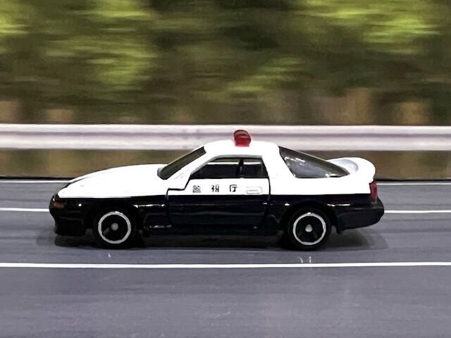 イオンオリジナルトミカ No.84 トヨタ スープラ 日本警察デザイン仕様